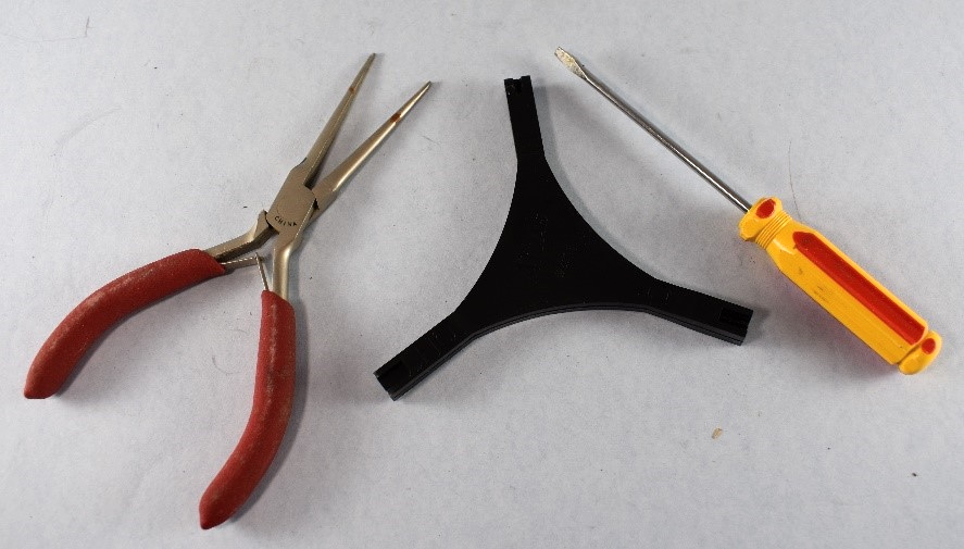  Fiskars Crafts DIY Precision Hand Drill, Grey, White/Gray :  Tools & Home Improvement